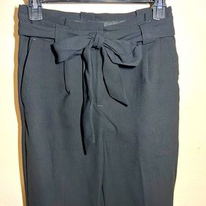 Express woman trousers.